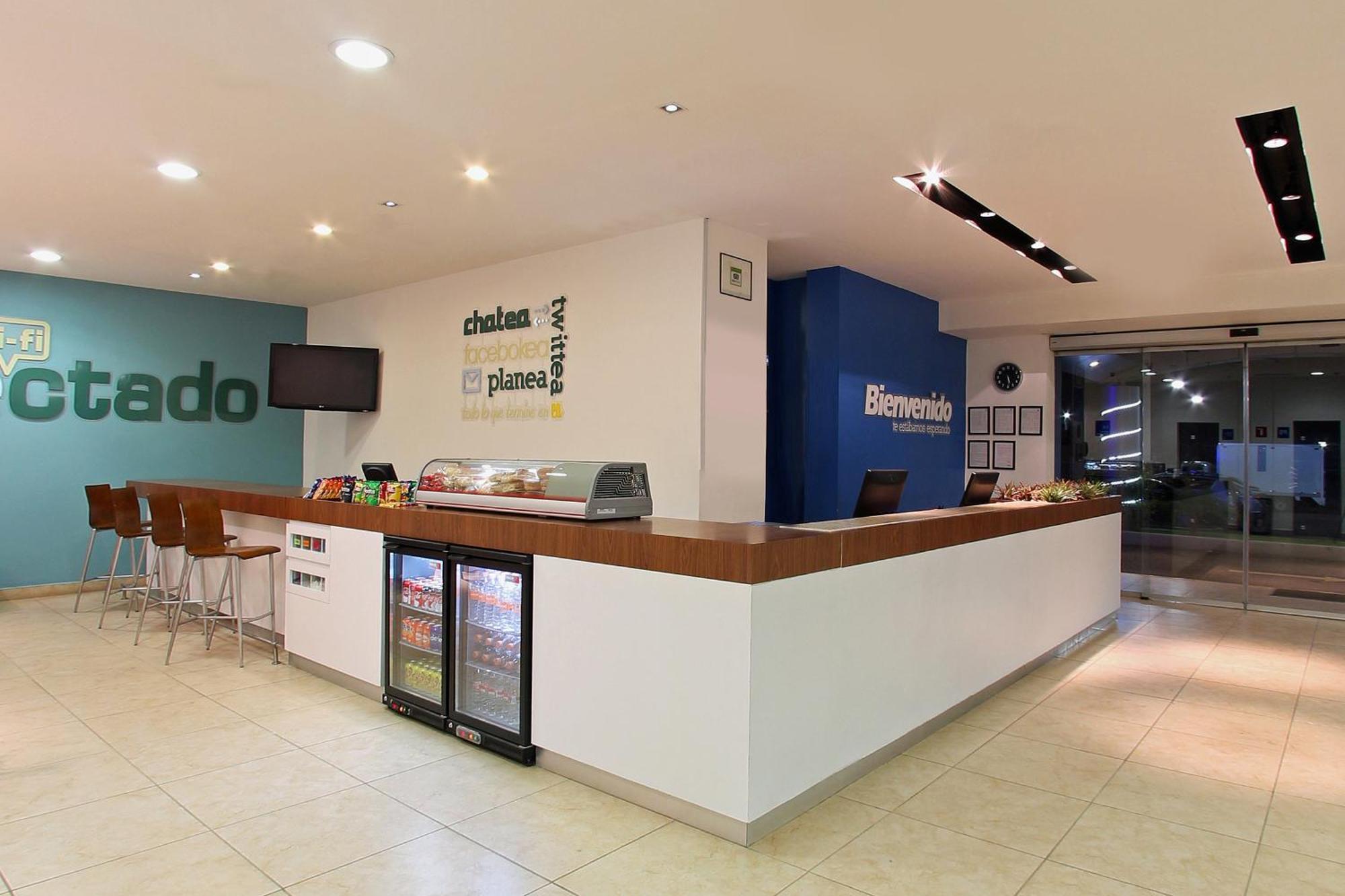 One Queretaro Aeropuerto Hotel El Coyote Kültér fotó