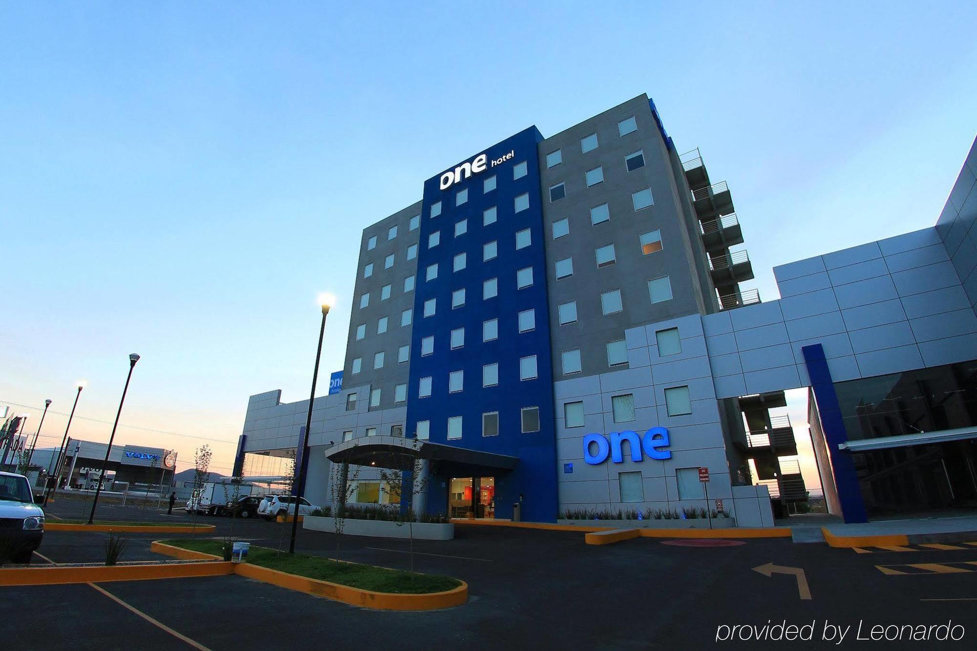One Queretaro Aeropuerto Hotel El Coyote Kültér fotó