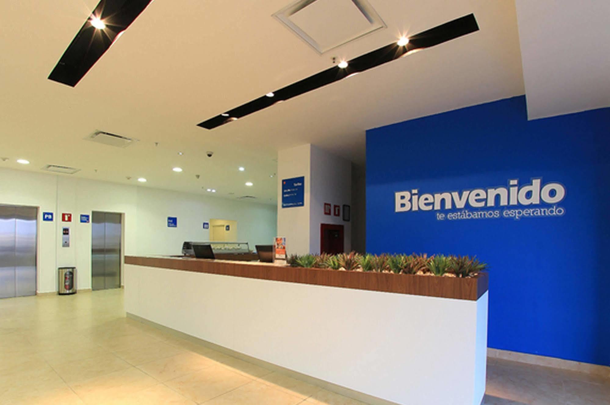 One Queretaro Aeropuerto Hotel El Coyote Kültér fotó