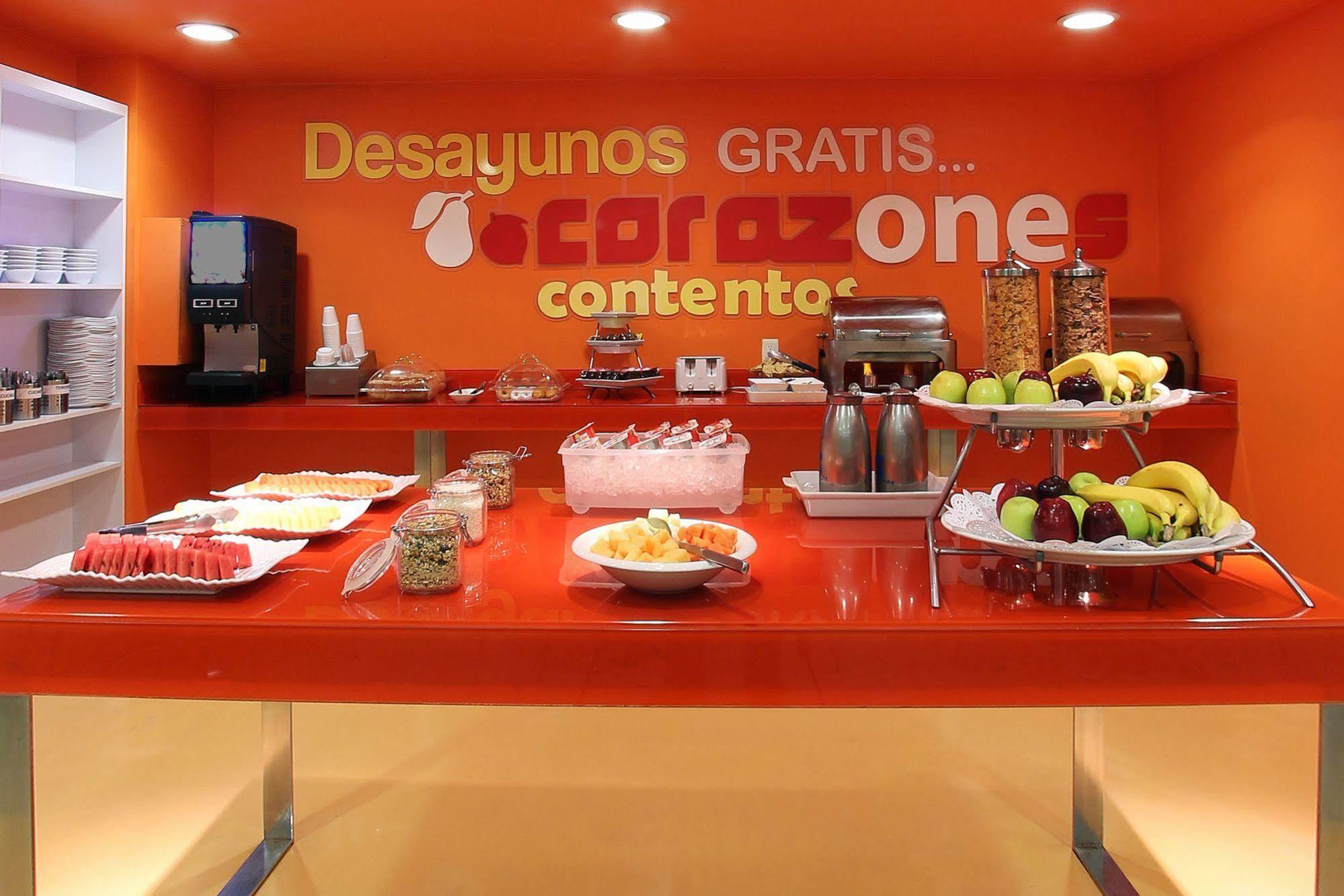 One Queretaro Aeropuerto Hotel El Coyote Kültér fotó