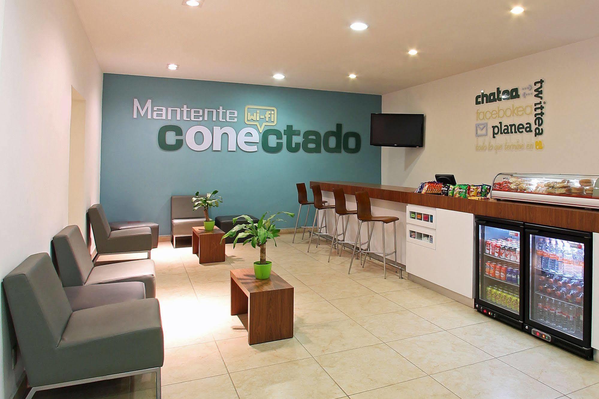 One Queretaro Aeropuerto Hotel El Coyote Kültér fotó