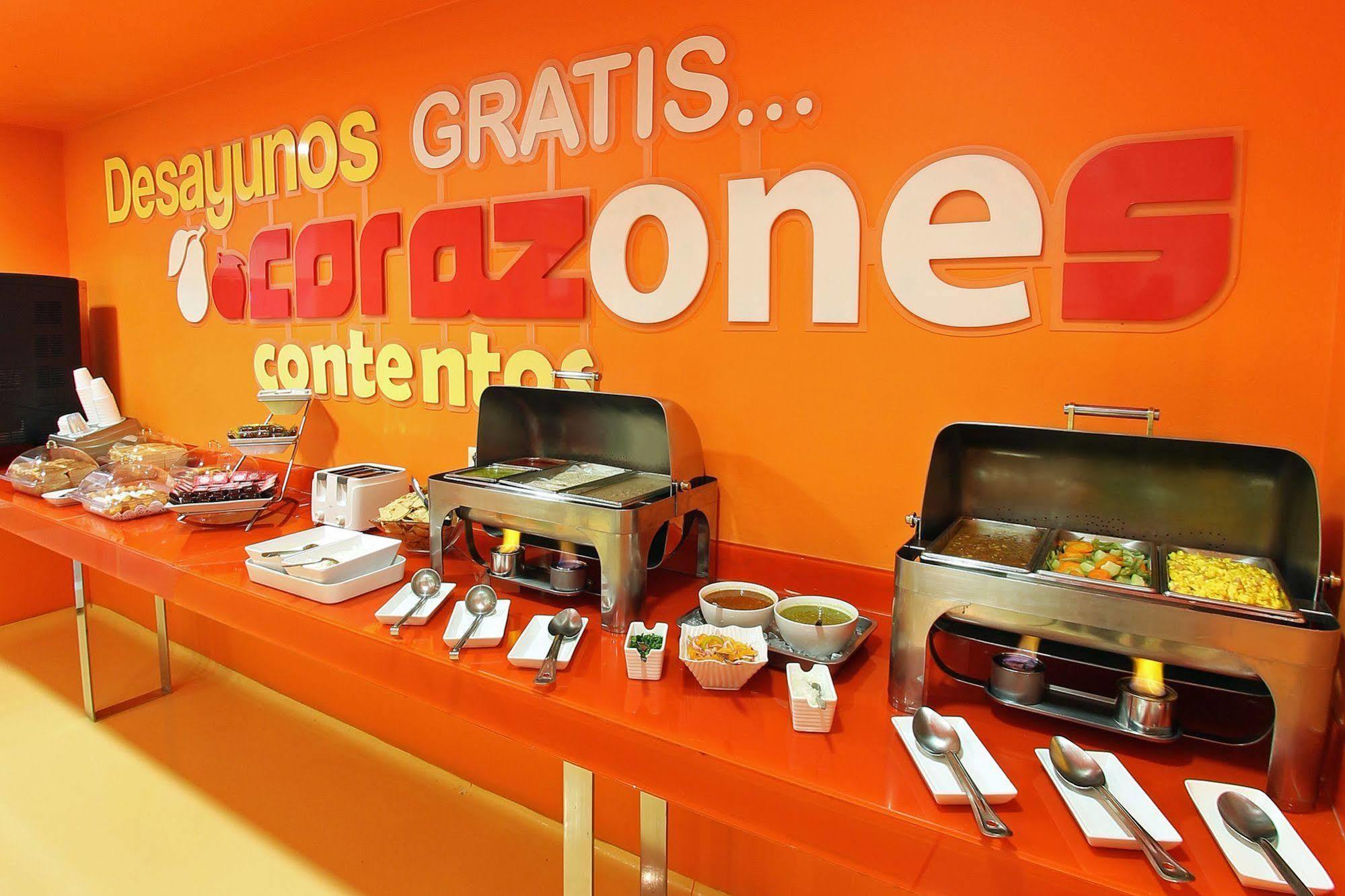 One Queretaro Aeropuerto Hotel El Coyote Kültér fotó